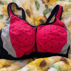 Victoria’s Secret Sport Knockout Front Close Bra